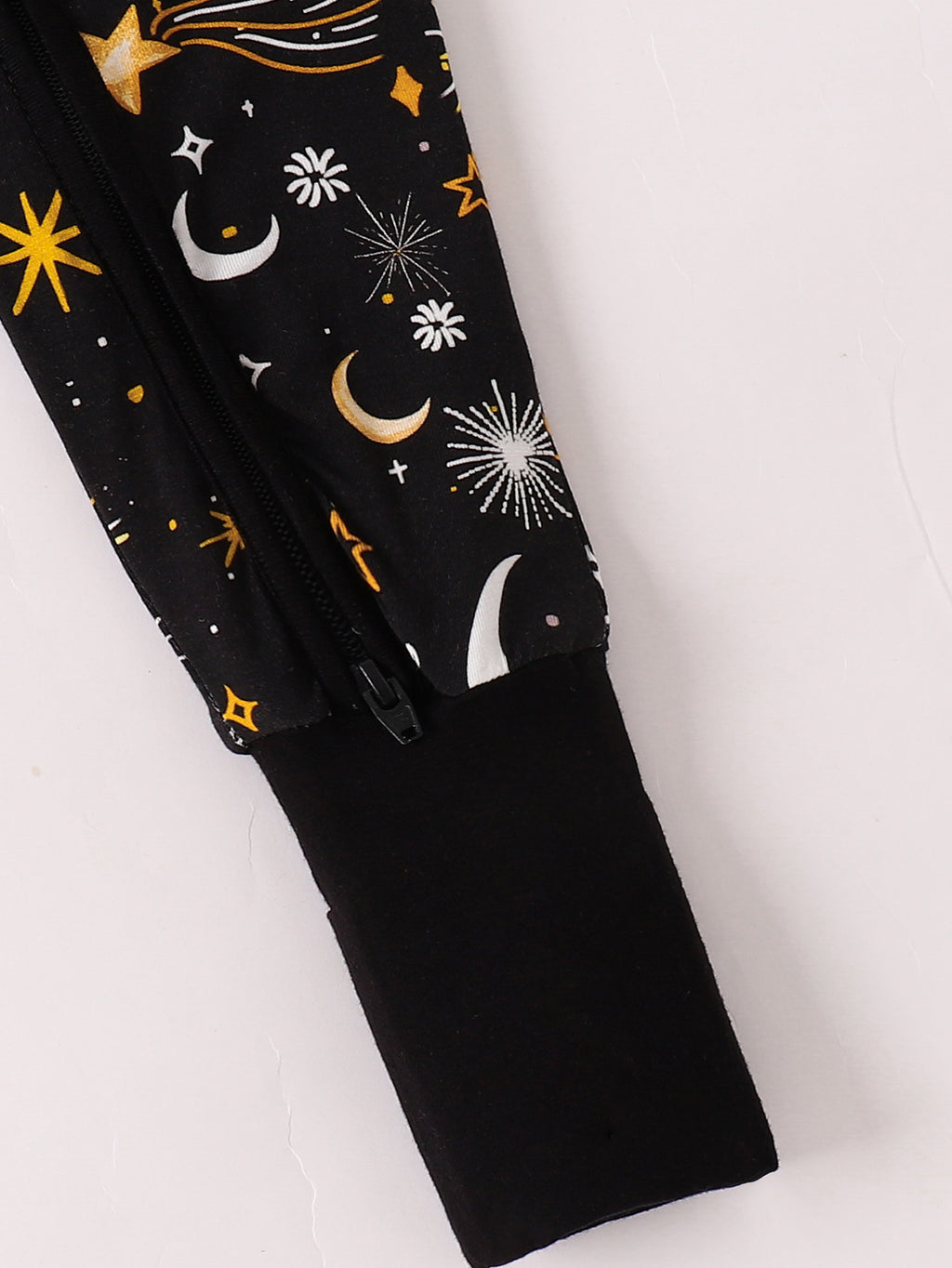 JUNBLEBABY-New Years Moon Star Fireworks Baby Bamboo Convertible Zipper Romper Pajamas