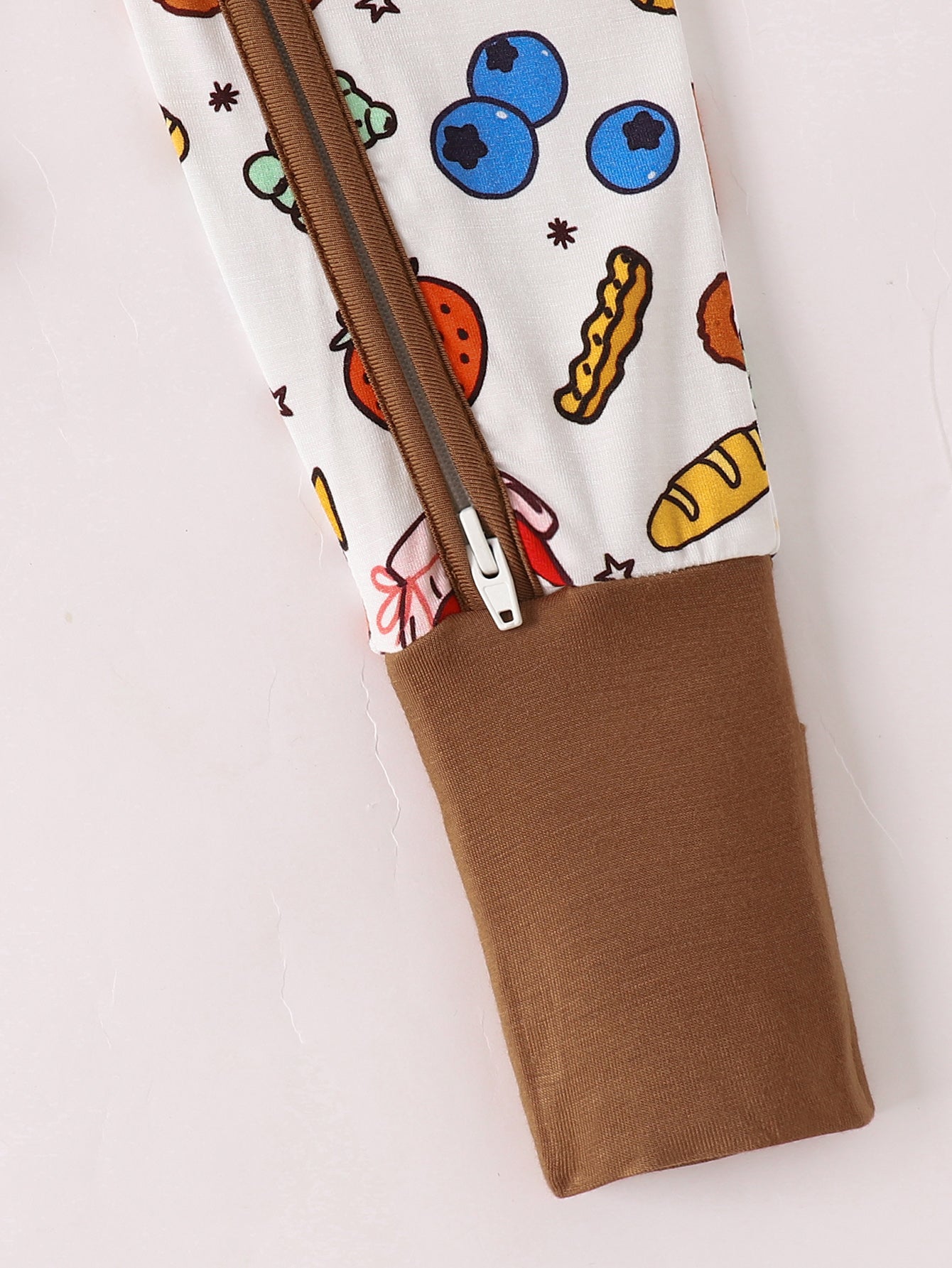 JUNBLEBABY-Cookies Fruit Bread Jam Baby Bamboo Convertible Zipper Romper Pajamas