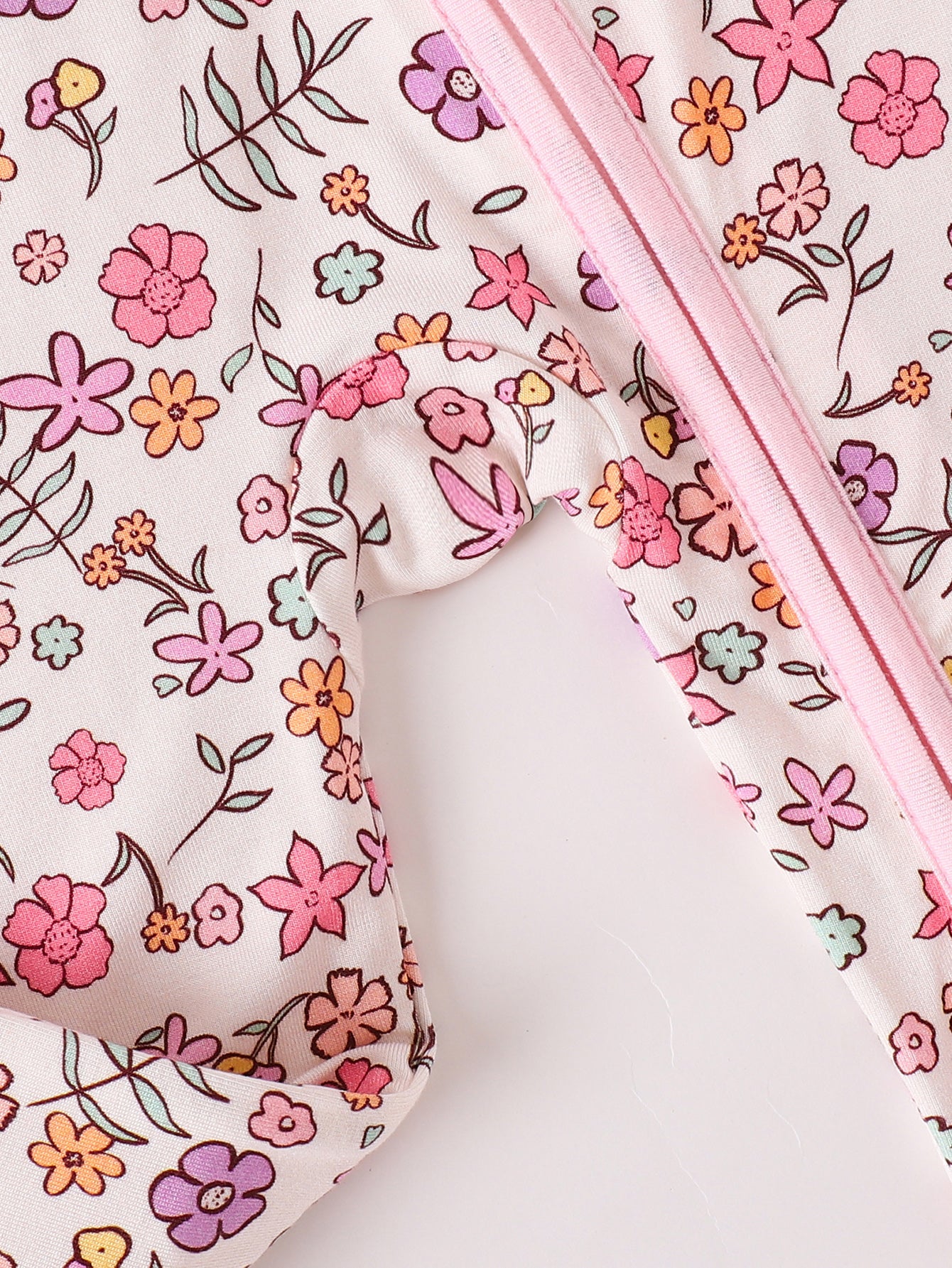 JUNBLEBABY-Spring Small Pinkflowers Baby Bamboo Convertible Zipper Romper Pajamas