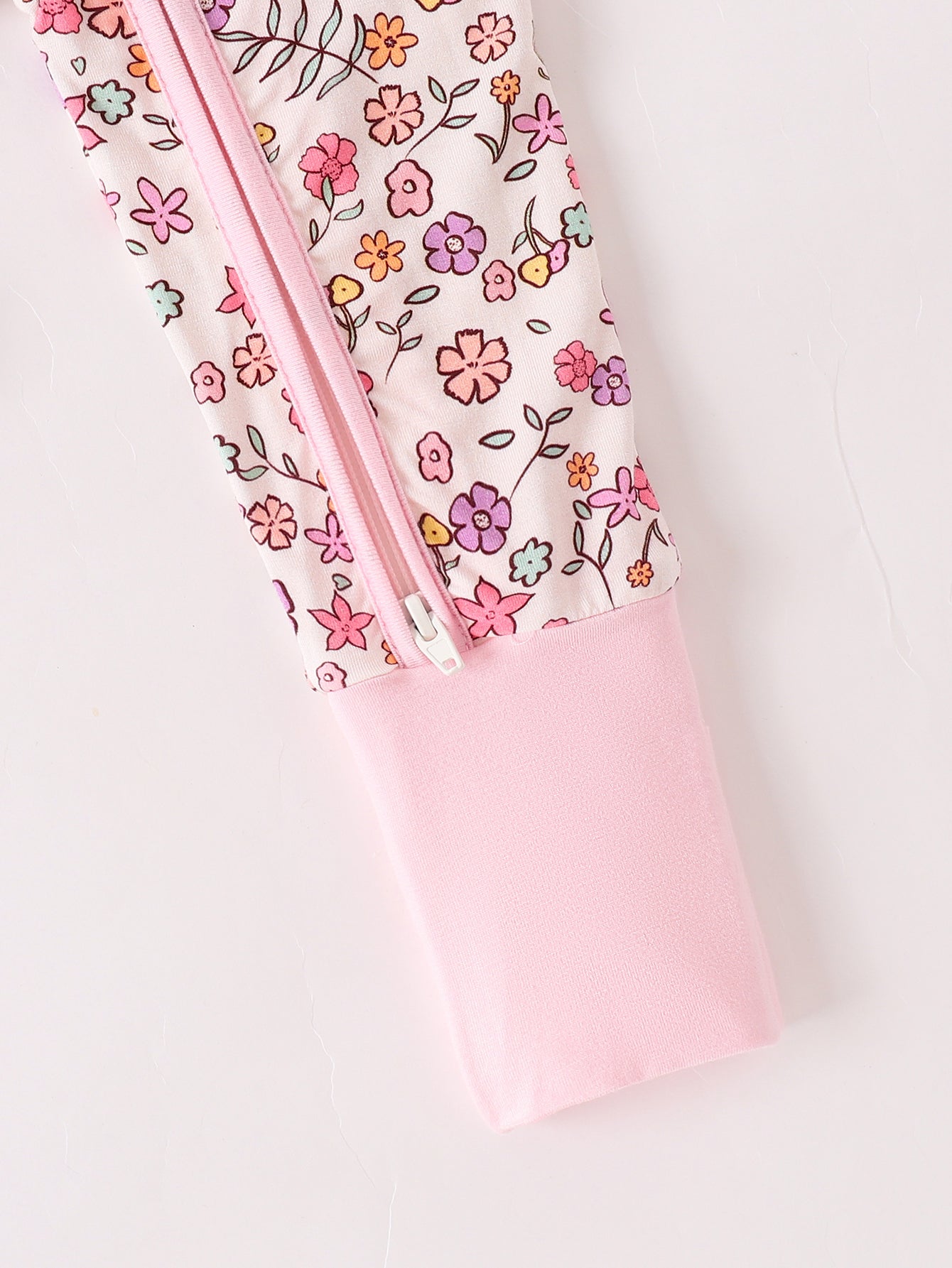 JUNBLEBABY-Spring Small Pinkflowers Baby Bamboo Convertible Zipper Romper Pajamas